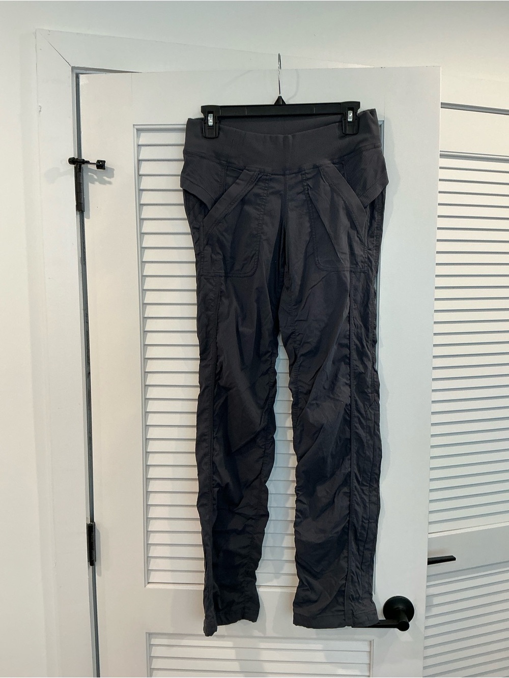 lululemon Charcoal Gray Track/ Dance studio pants size 4 gorpcore running yoga